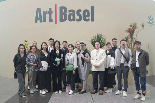 世界企业家协会主席王余根博士引领国际商业合作新征程