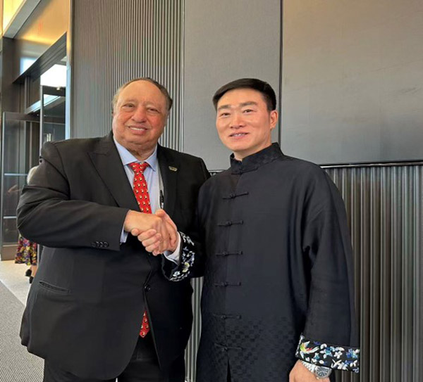 美国亿万富翁、石油大亨、Red-Apple-Group董事长兼CEO-约翰·卡西马蒂斯John-Catsimatidis 美国亿万富翁、石油大亨、Red-Apple-Group董事长兼CEO-约翰·卡西马蒂斯John-Catsimatidis
